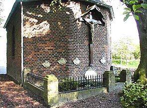 De achterzijde van de kapel